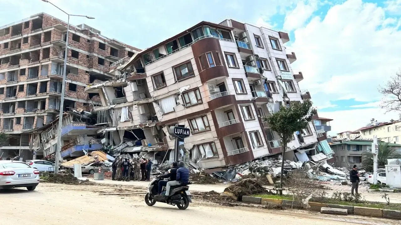 Eviniz Depreme Dayanıklı mı? Gözle Kontrol Edilebilecek 8 İşaret