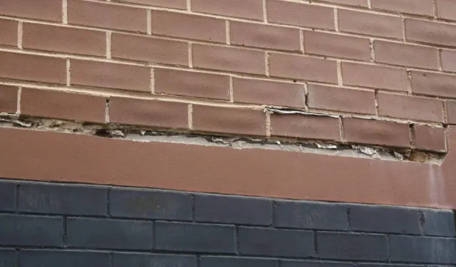 Bina Dış Cephesinde Dökülme Neden Olur?