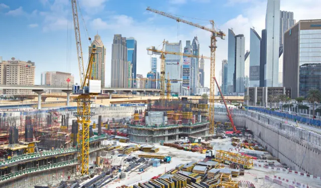 Küresel belirsizlik 2,5 trilyon dolarlık inşaat projelerini rayından çıkarıyor