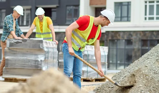 "Bizden sonra kim yapacak?": İnşaat sektöründe çırak krizi alarm veriyor