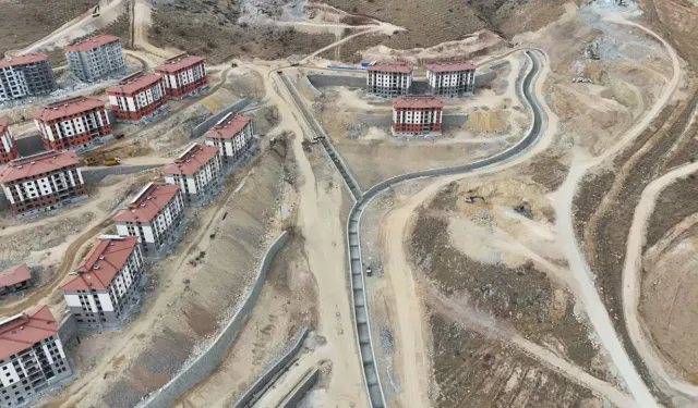 Malatya Battalgazi'de 875 deprem konutunda sona gelindi