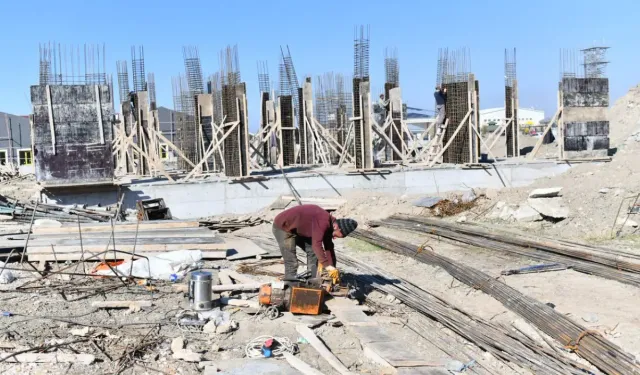 İnşaat sektöründe çalışan ücreti 44,4 arttı