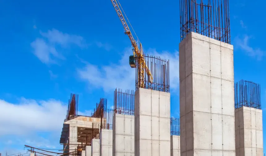 Kalıp sökümünde lekesiz ve pürüzsüz yüzeyler için Kalekim LYKSOR 7000