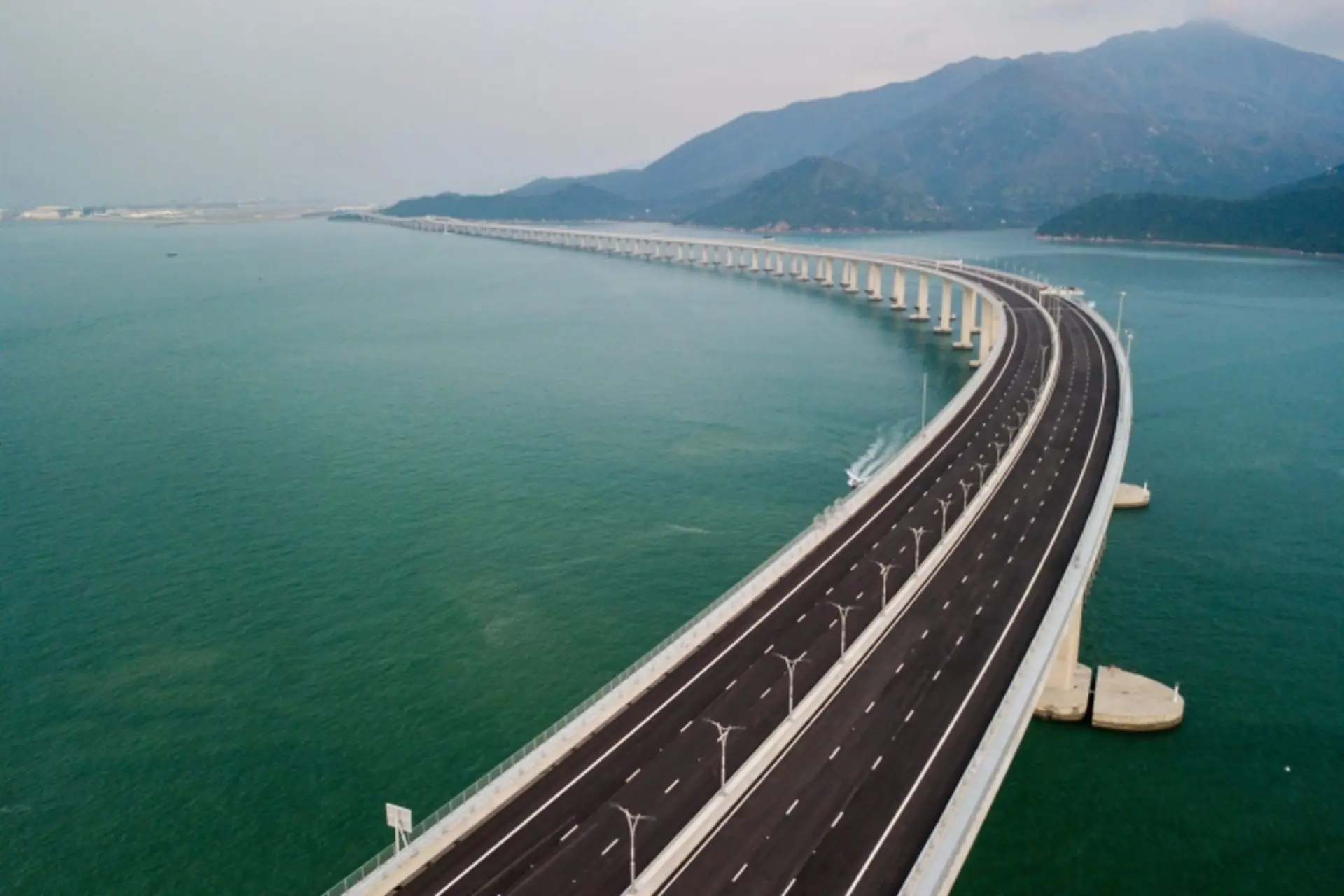 Hong Kong Zhuhai Makau Köprüsü