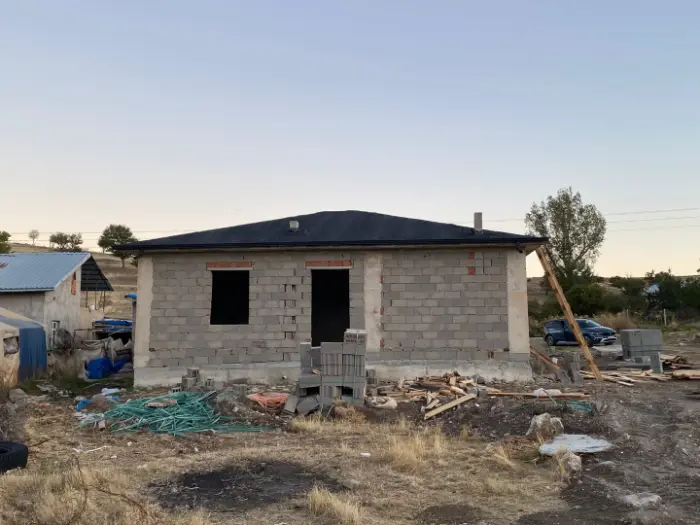 Mustakil Tek Katli Ev